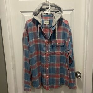 American Eagle Outfitters Blue and Red Plaid Casual Button Down Shirt